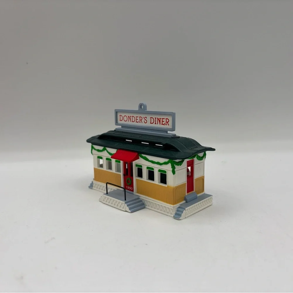 Hallmark‎ Keepsake Ornament Dated 1990 Donder’s Diner Handcrafted
